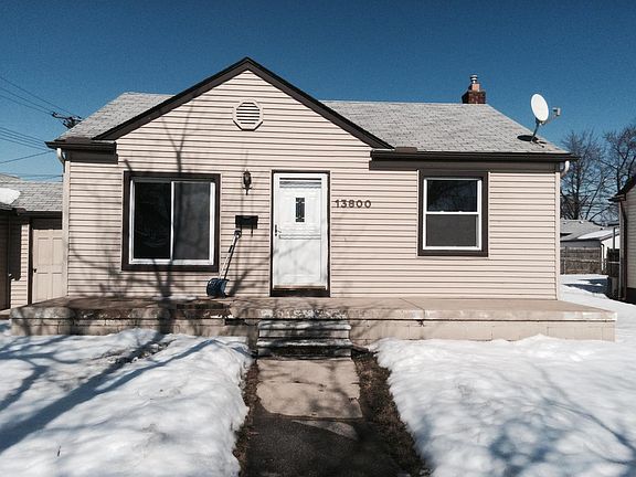 3rd image of 13800 Wesley St