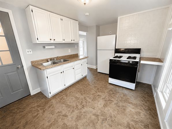 604 Homewild Ave #2