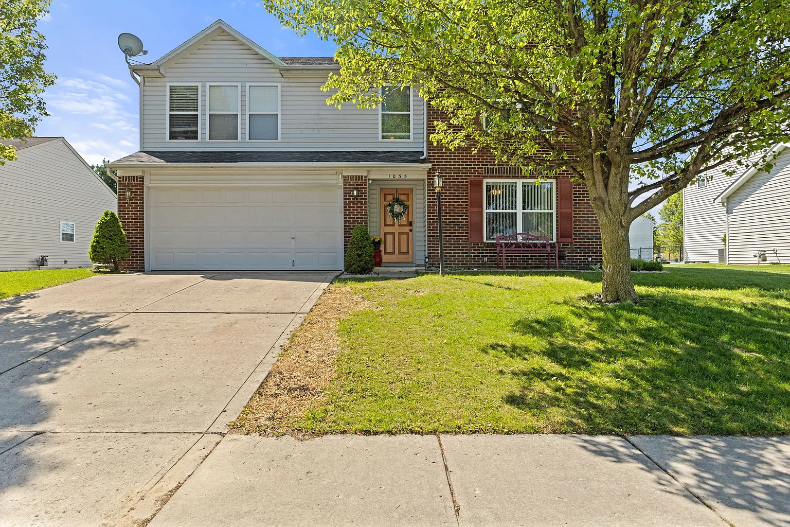 1035 Hazelwood Dr photo 1