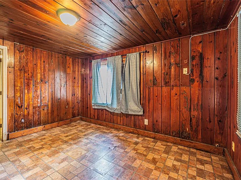 10704 N Annette Ave — Photo 10