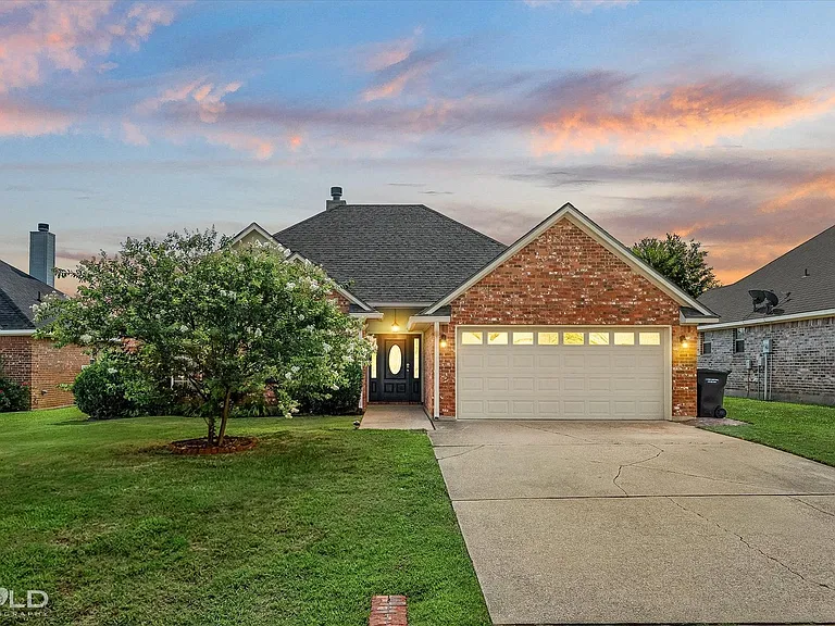 4113 Courtland Way — Photo 1