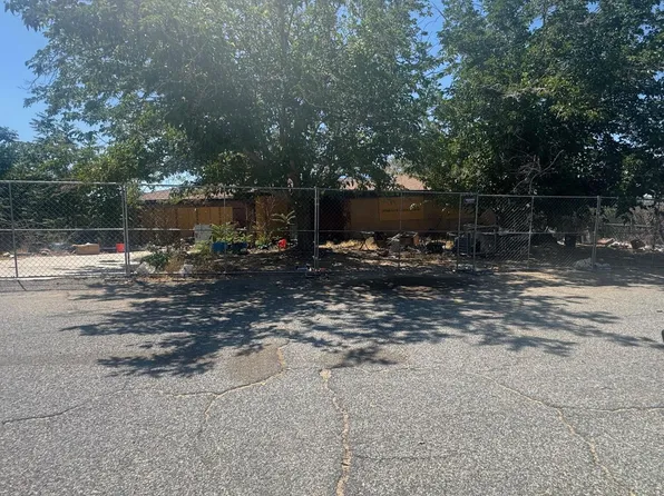 40155 172nd St E, Lake Los Angeles, CA 93591