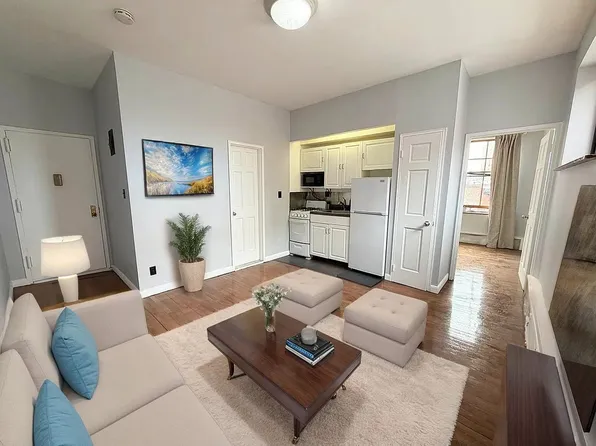 301 West 13th Street image 1 of 7