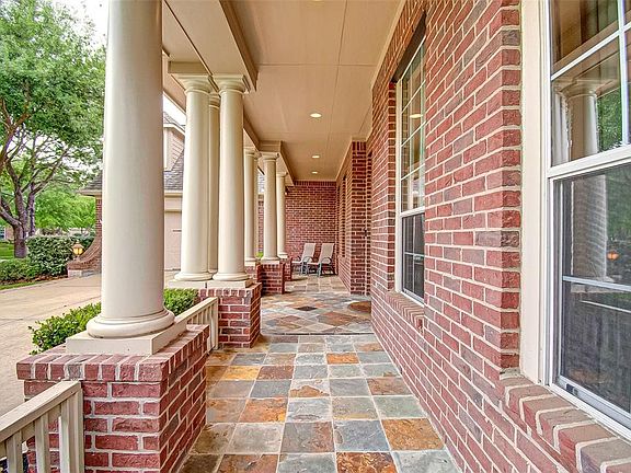The LONGEST front porch to enjoy!