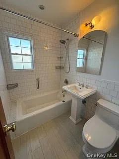 733 E Walnut St #UPPER — Photo 8