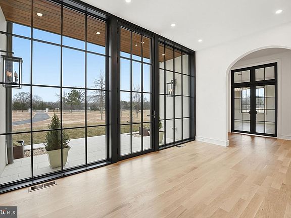 4th image of 4410 Dogwood Tree Ct