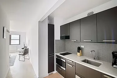 Rented by Manhattan Realty Group