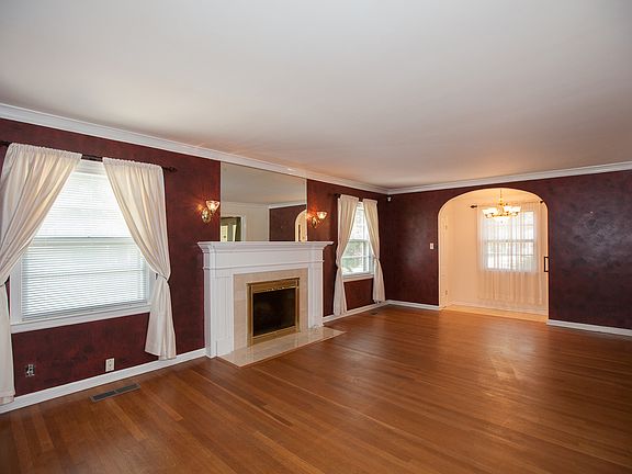 4th image of 416 S Darlington Ave