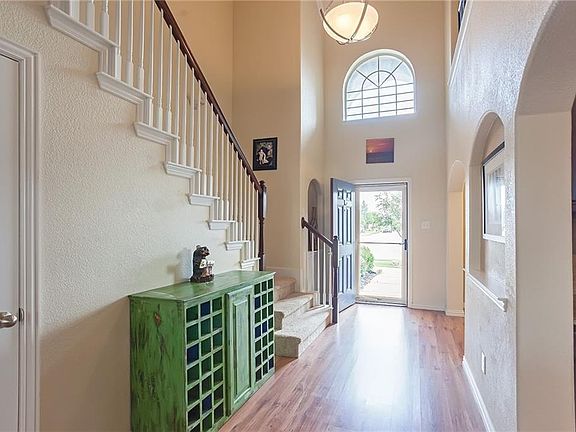 2nd image of 1734 Twin Hills Way