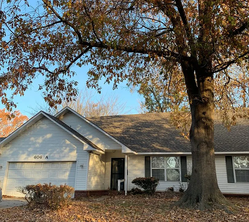 606 Elm