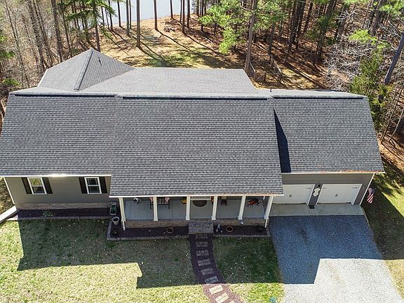 4th image of 172 Village Ln