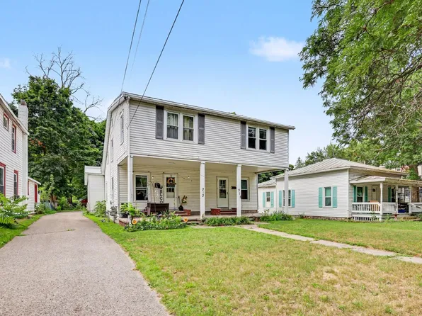 315 W Grove St, Greenville, MI 48838