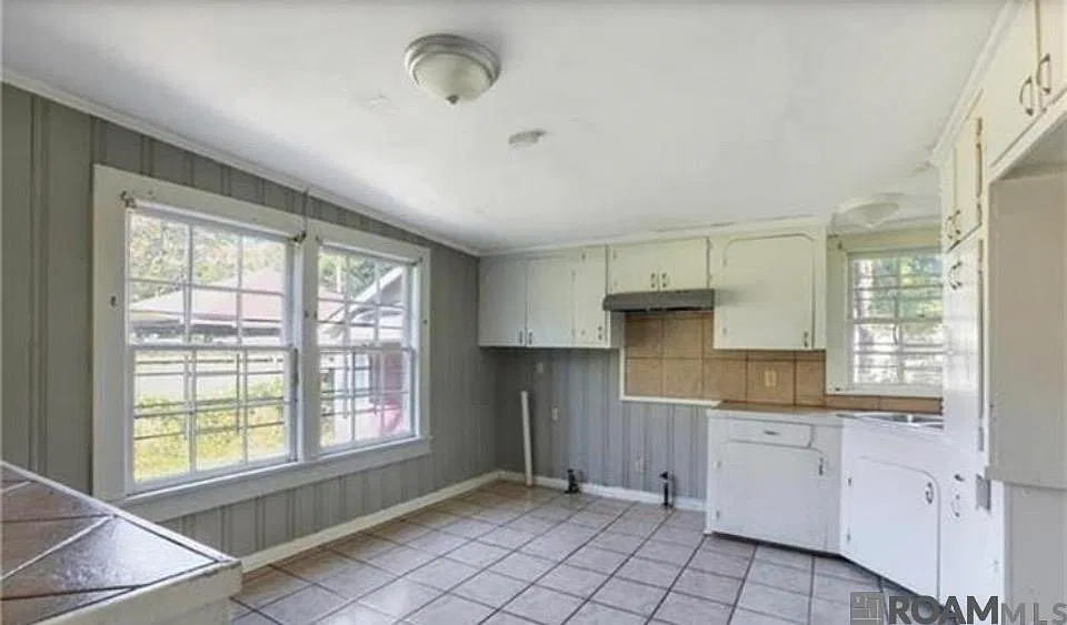 2 bed, 868 sqft, $1,000 — Photo 4