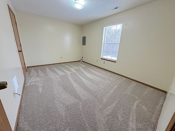 3rd image of 2404 Pimlico Ct