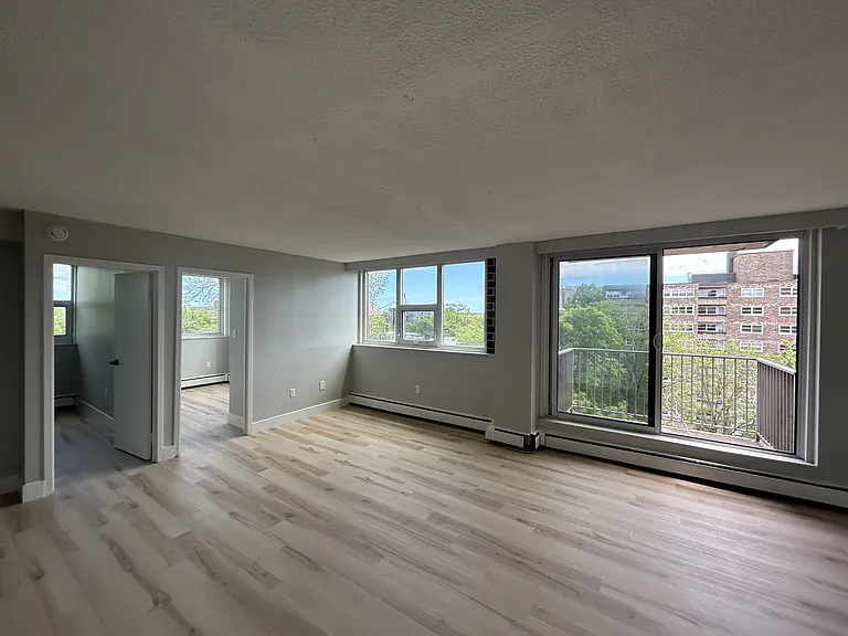 1157 Tower Rd — Photo 41