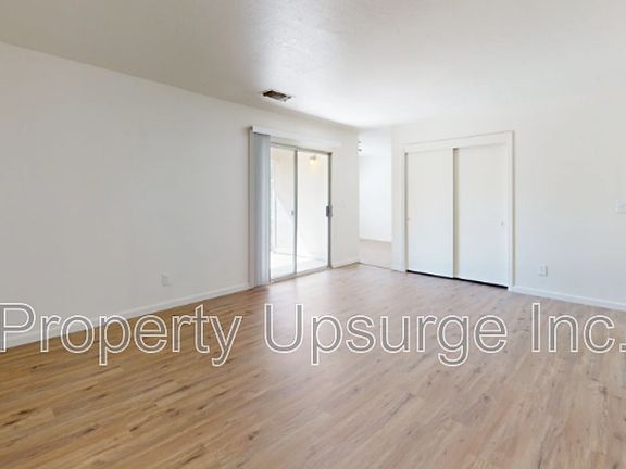 4th image of 1063 Del Sol Pl #A