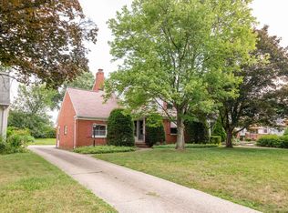 21709 Halworth Rd, Shaker Heights, OH 44122