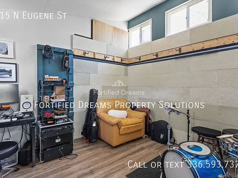 915 N Eugene St — Photo 38