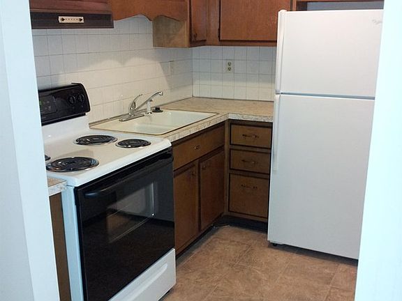 4th image of 609 Ewing Ave