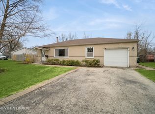 185 Carthage Ln, Hoffman Estates, IL 60169