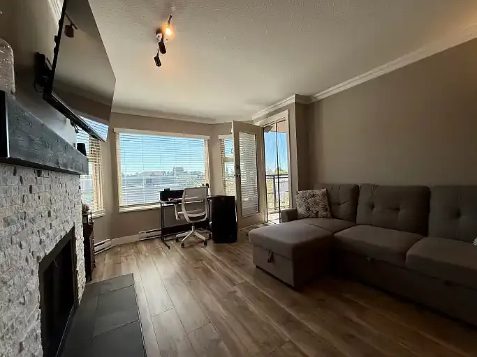 1 bed, 1.0 bath, 675 sqft, $2,095 — Photo 2
