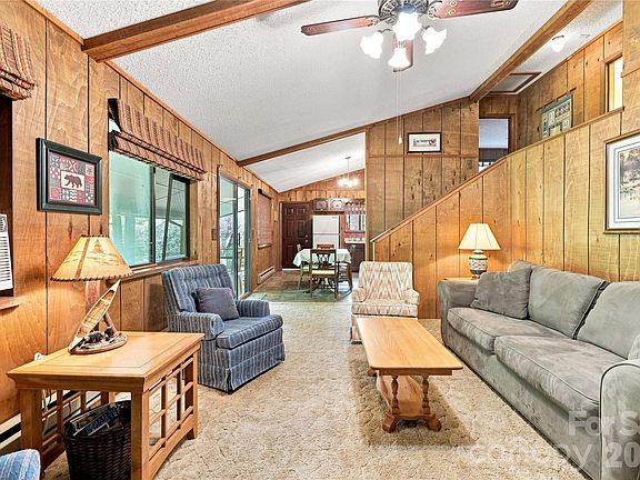 3rd image of 128 Wildcherry Hill Rd