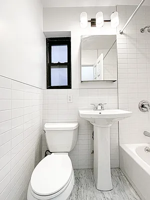 Rented by Urban Real Estate Property Group Inc | media 10