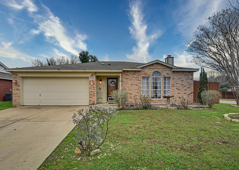 1st image of 6502 Nellie Dr