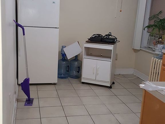 AE53580A-7DCF-427C-80C3-1712D4F07EA5