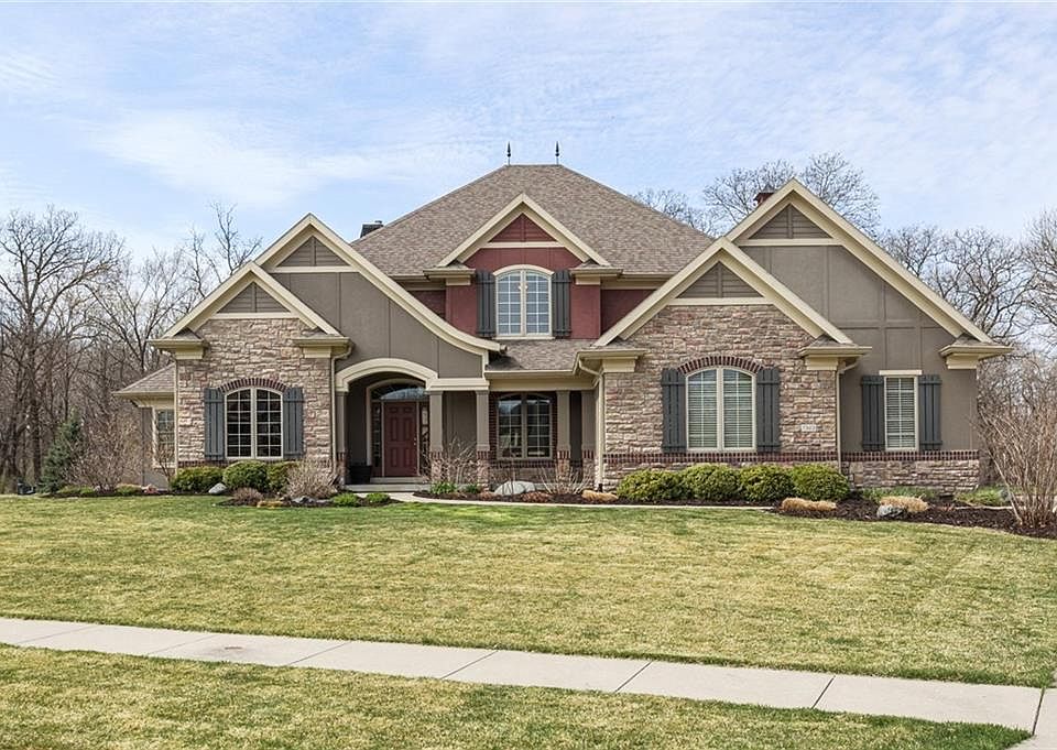 1st image of 7303 Eagle Crest Dr