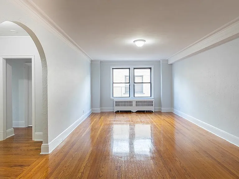 158 S Harrison St — Photo 4