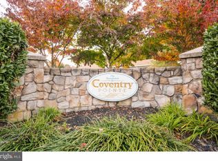 302 Coventry Pointe Ln, Pottstown, PA 19465