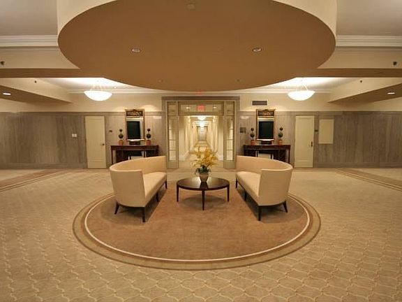 10th floor common area