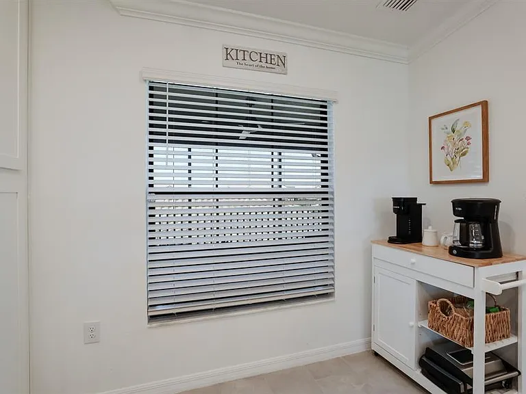 5721 Palmer Cir #201 — Photo 4