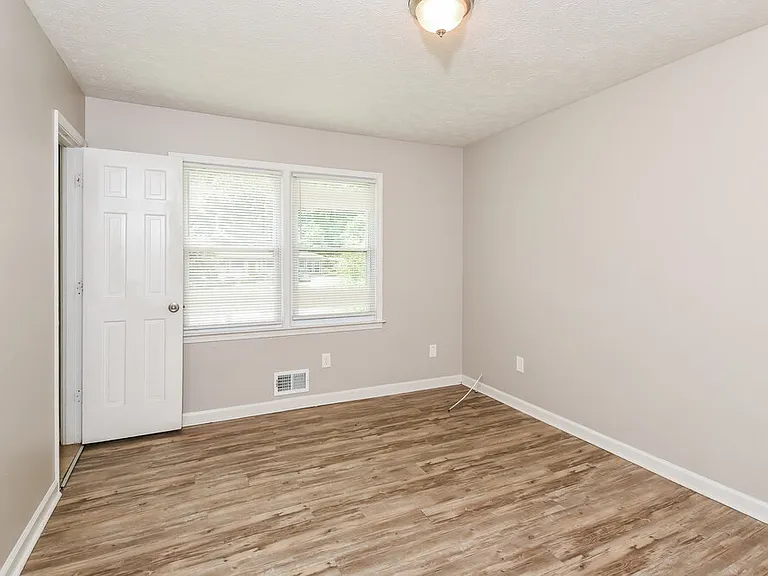 4641 Flint Hill Rd — Photo 16