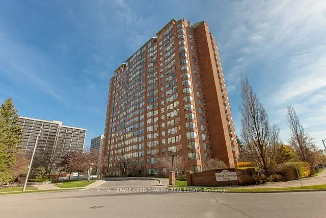 1270 Maple Crossing Blvd #704 — Photo 32