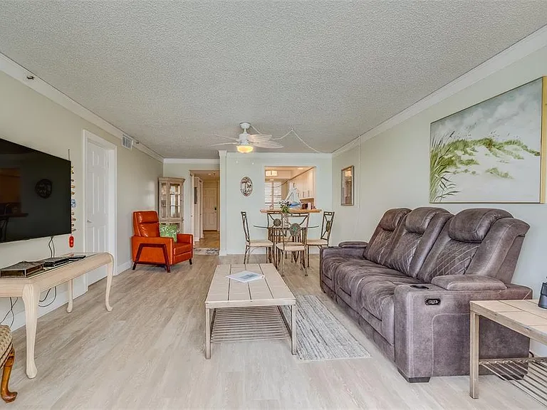 17900 Gulf Blvd #2E — Photo 5