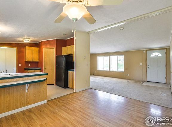 Bright, open floorplan