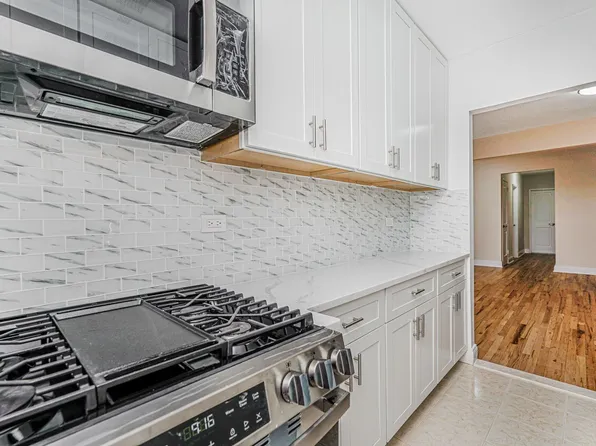 3101 Ocean Parkway image 10 of 28