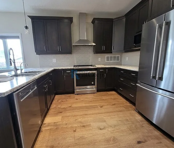 92 Thomas St #1 — Photo 3