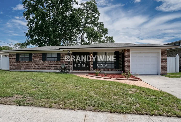 6623 Kinlock Dr W — Photo 2