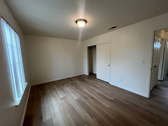 4th image of 1177 N Ferger Ave