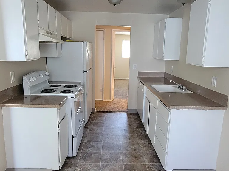 23134 NE Halsey St #10 — Photo 6