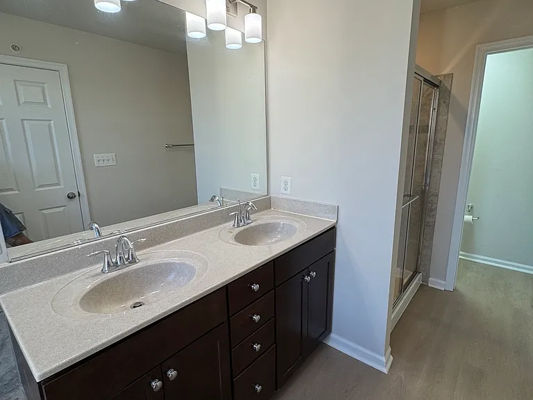 6140 Murray Ter — Photo 11