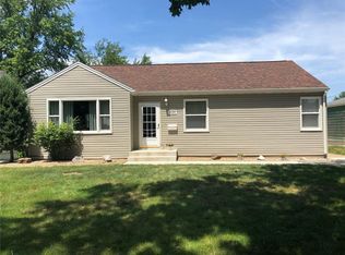 2424 10th Ave SW, Cedar Rapids, IA 52404