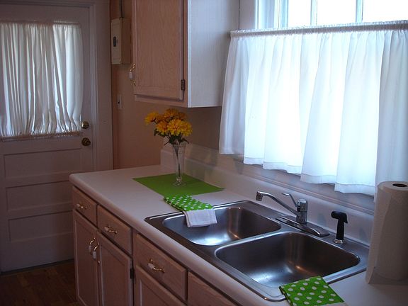 New Kitchen cabinets & sink