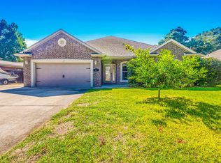 651 Powell Dr NE, Fort Walton Beach, FL 32547