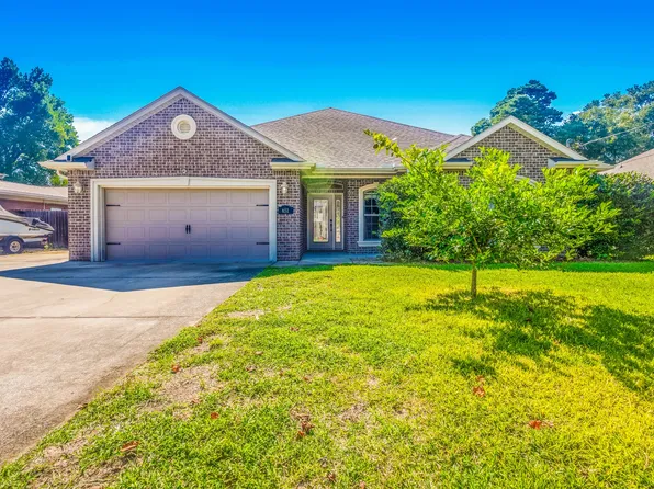 651 Powell Dr NE, Fort Walton Beach, FL 32547