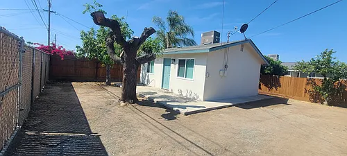 1218 1/2 K St Photo 1