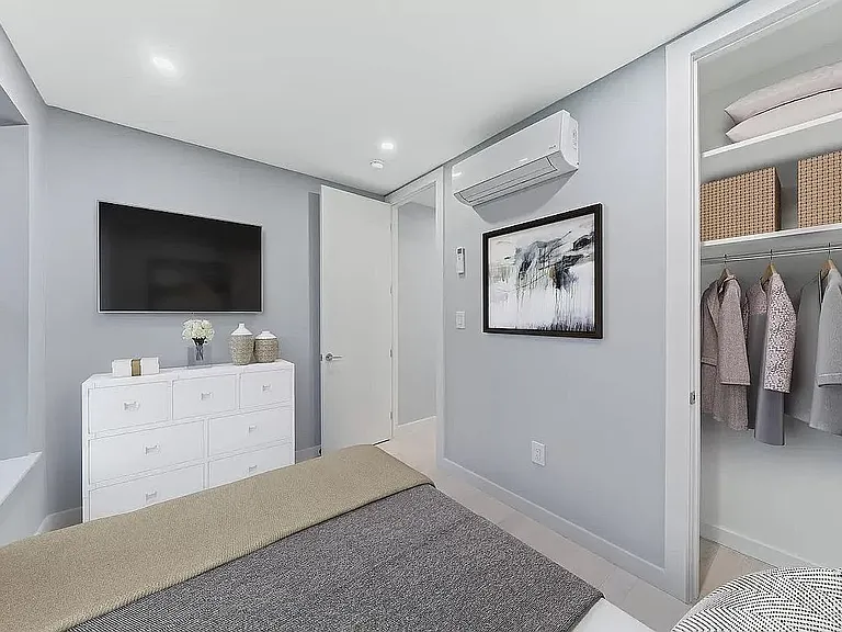 763 Seneca Ave #2R — Photo 6